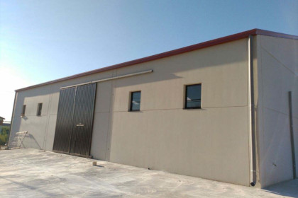 Construcción de un almacén rural